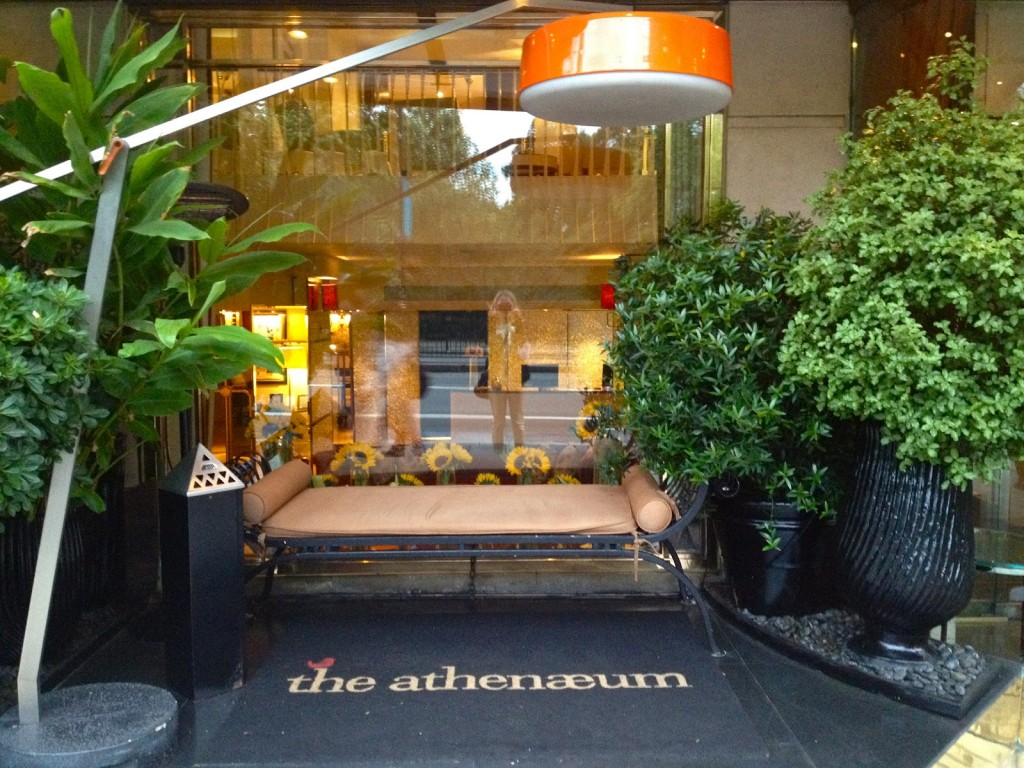 khach-san-athenaeum-14