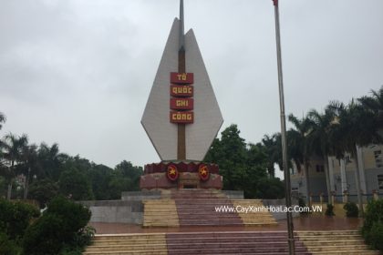 Trồng cây xanh nghĩa trang liệt sỹ